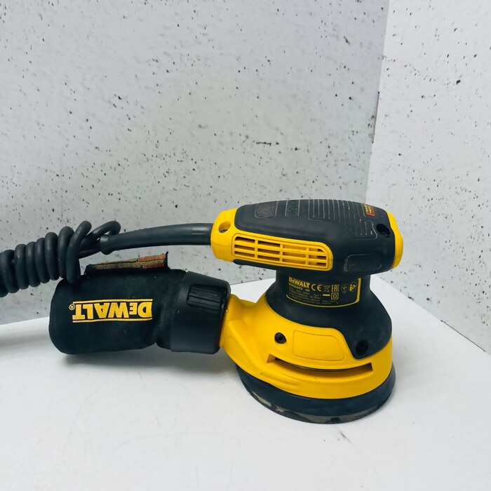 Шлифмашина DeWalt DWE6423