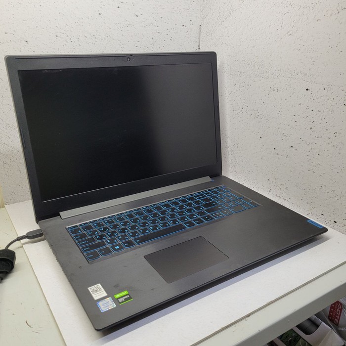 Ноутбук Lenovo 81LL