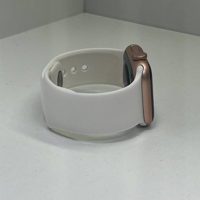 Смарт-часы Apple SE 2020 40 mm