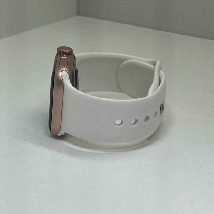 Смарт-часы Apple SE 2020 40 mm