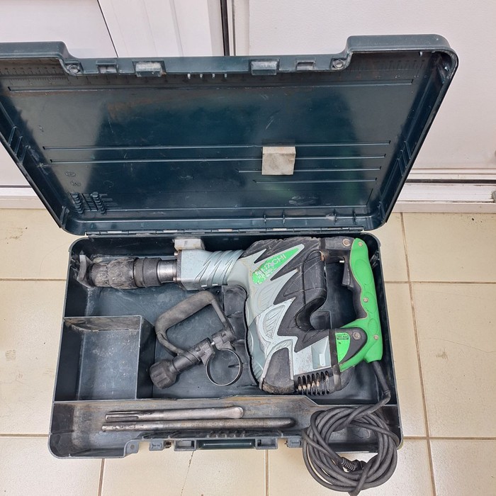 Отбойный молоток Hitachi H60MR