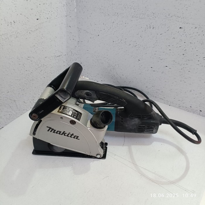 Штроборез Makita SG1251