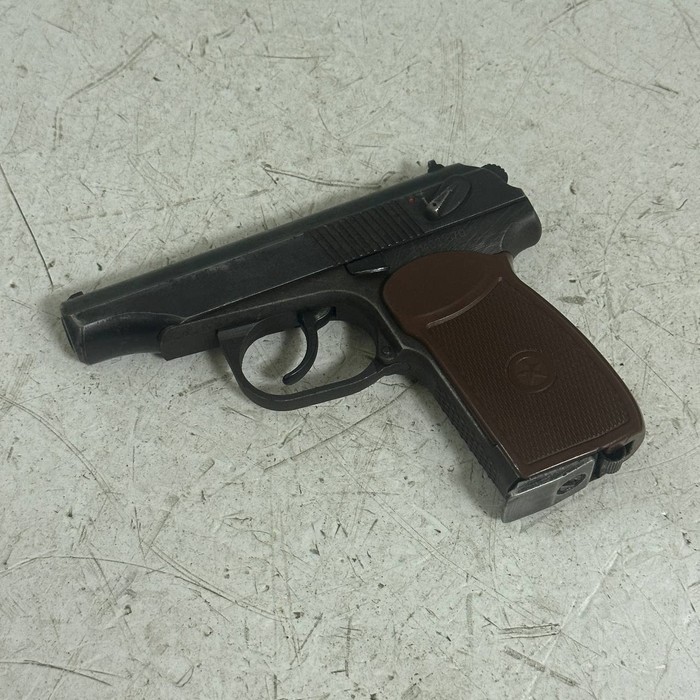 Пистолет Baikal MP-654K