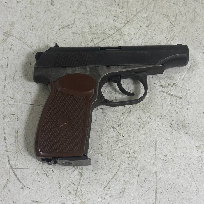 Пистолет Baikal MP-654K