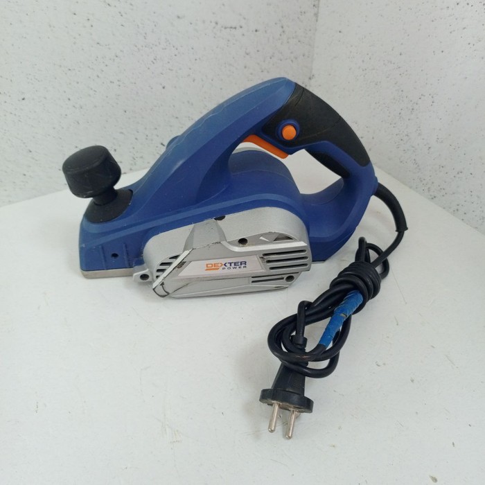 Рубанок Dexter IC610PL