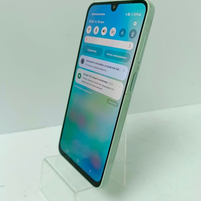 Смартфон Samsung Galaxy A16 4/128 Зеленый