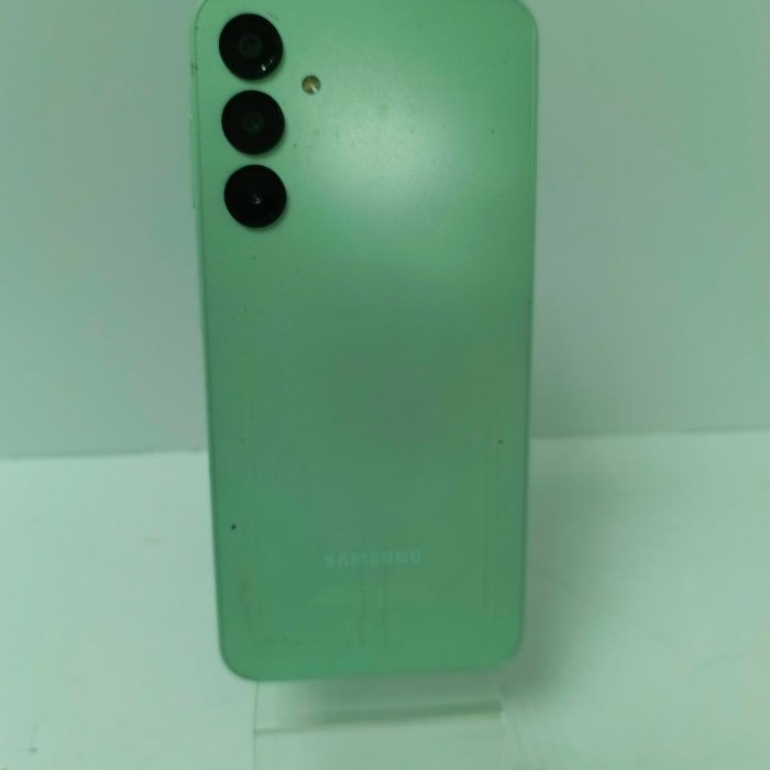 Смартфон Samsung Galaxy A16 4/128 Зеленый
