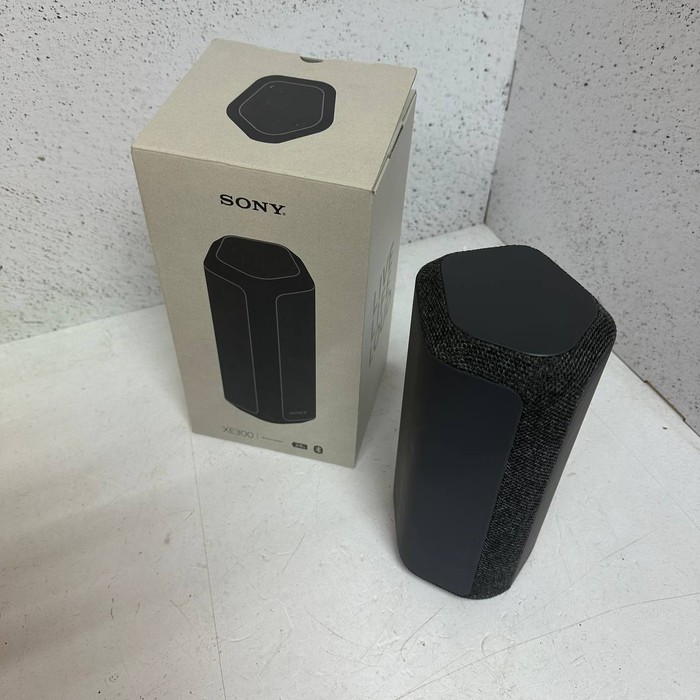 Портативная колонка Sony SRS-XE300