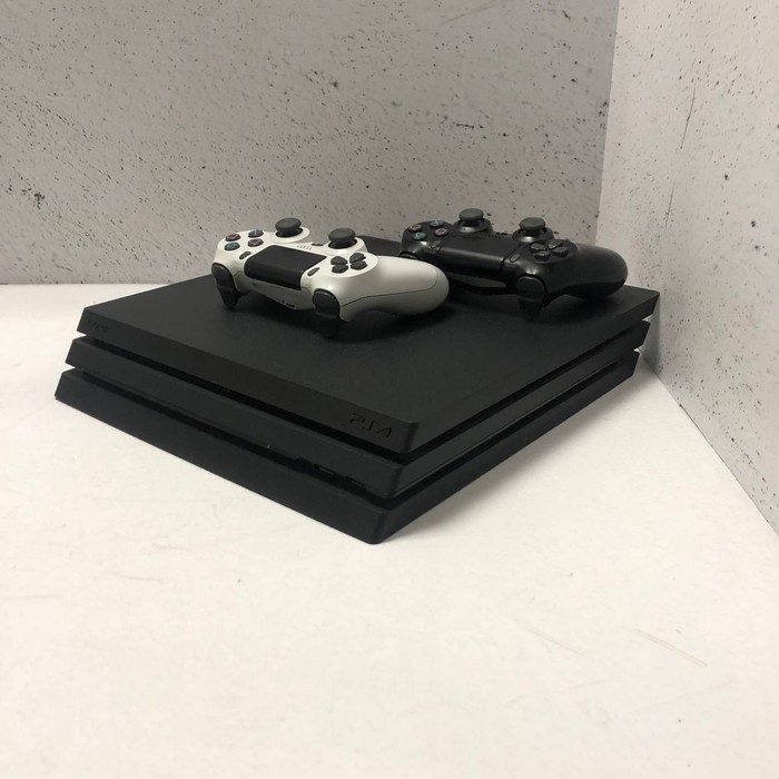Игровая приставка Sony Play Station 4 Pro 1TB