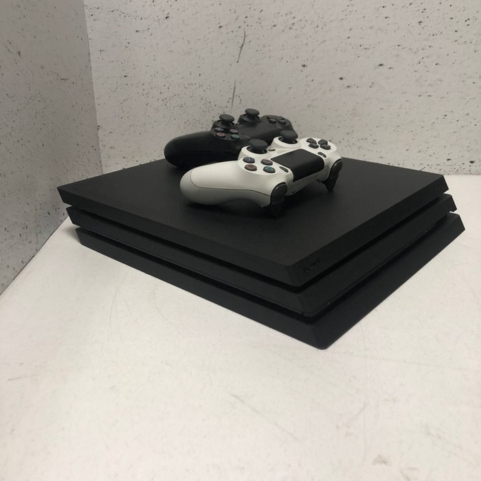 Игровая приставка Sony Play Station 4 Pro 1TB