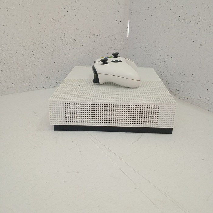 Игровая приставка Microsoft Xbox One S 500 Гб