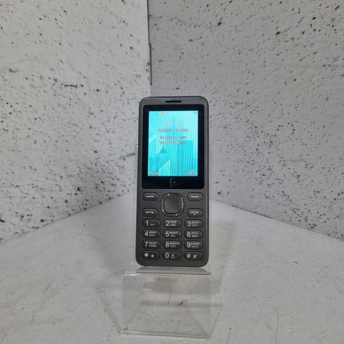 Кнопочный телефон Fly s240
