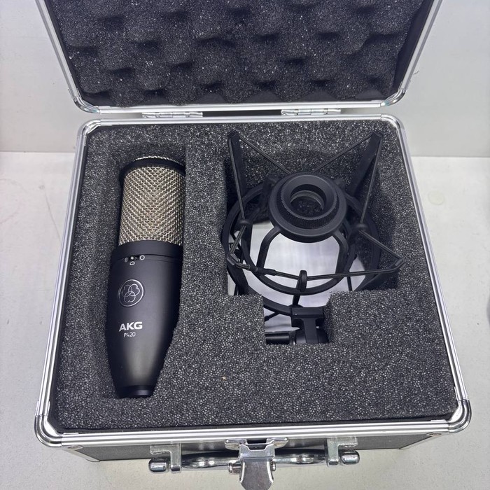 Микрофон Harman akg p420