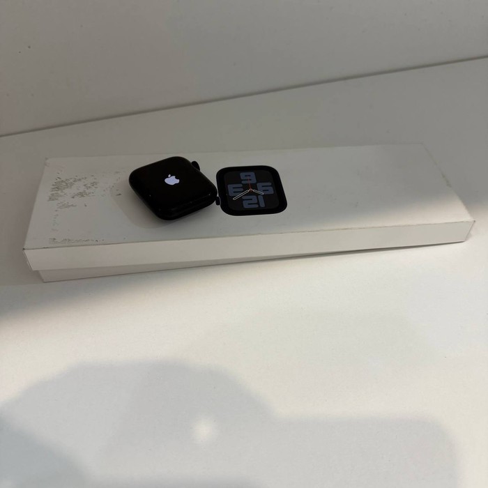 Смарт-часы Apple Watch SE (2023) 44mm