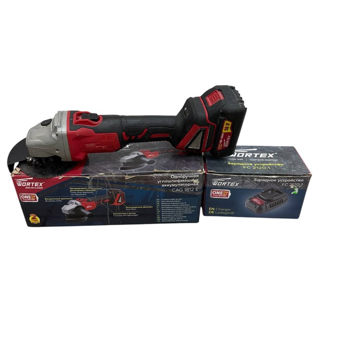 Болгарка Wortex CAG 1812 E