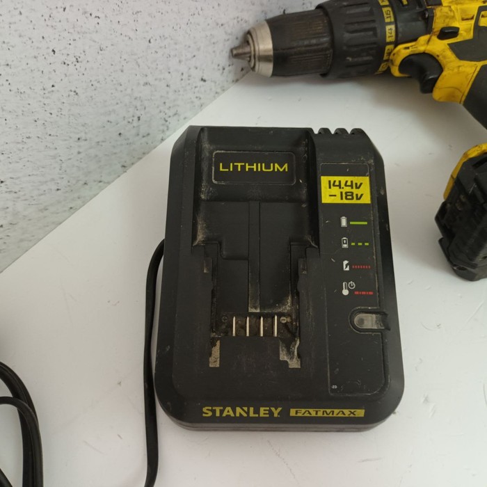 Шуруповерт Stanley fatmax fmc626