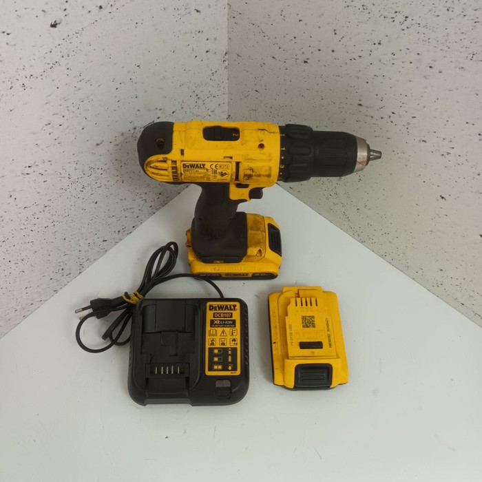 Шуруповерт DeWalt DCD771 KS