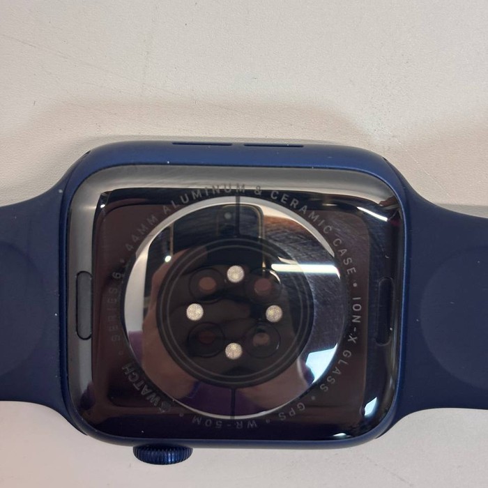 Смарт-часы Apple Watch Series 6 44mm