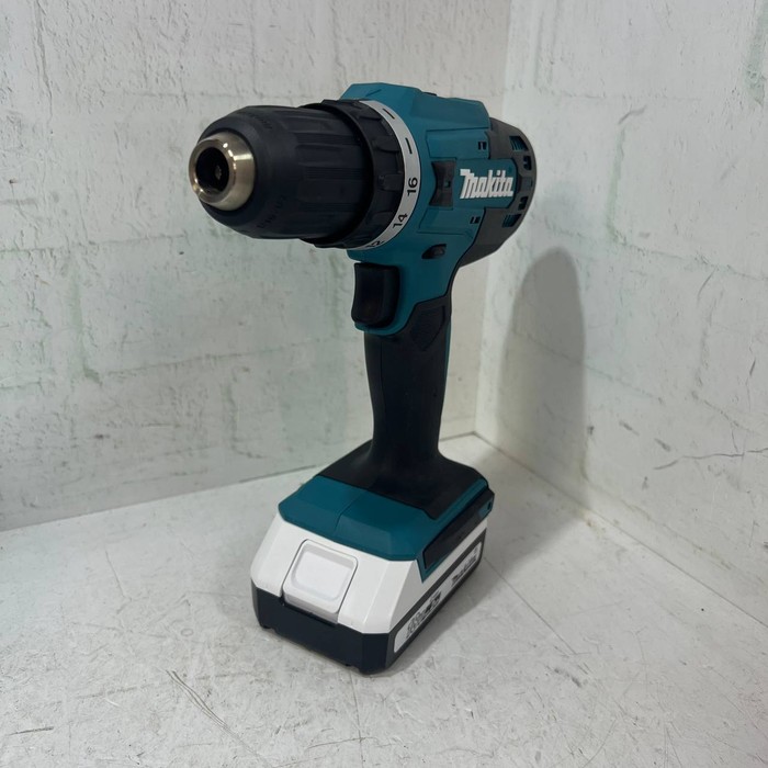 Шуруповерт Makita DF488D