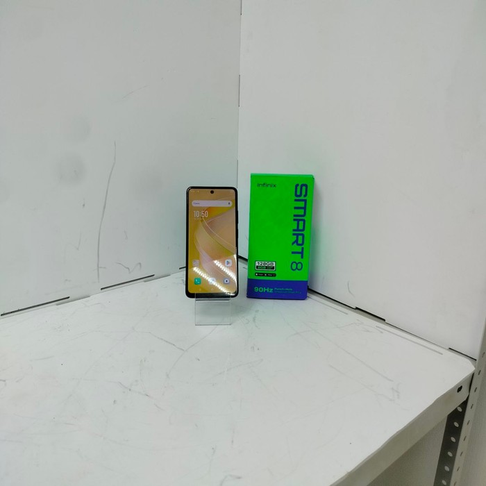 Смартфон Infinix Smart 8 8/128 Черный