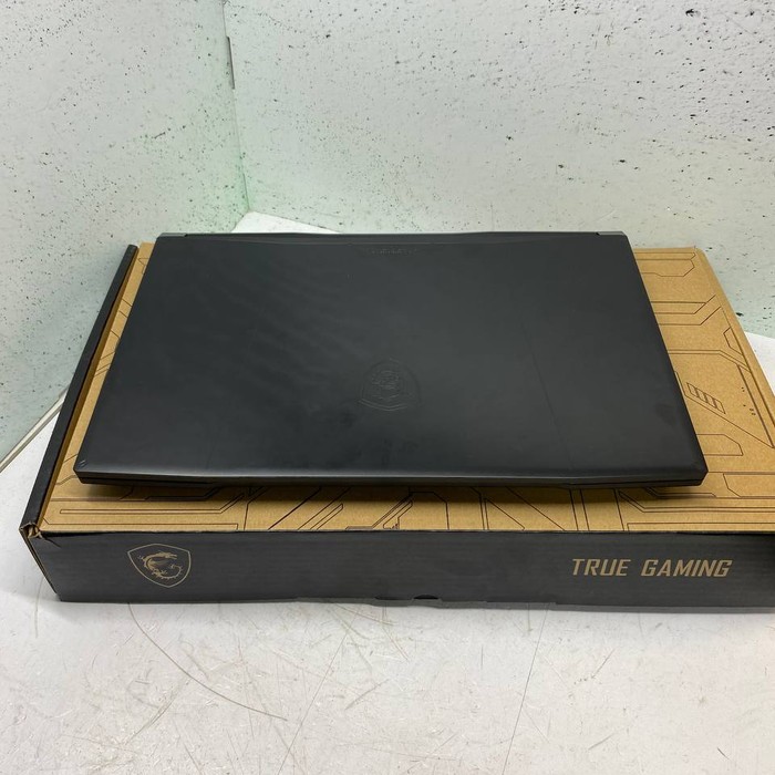 Ноутбук MSI Katana 17 B13VFK