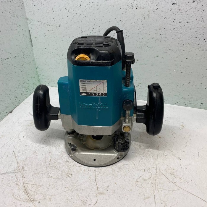 Фрезер Makita 3612C L6114-00769