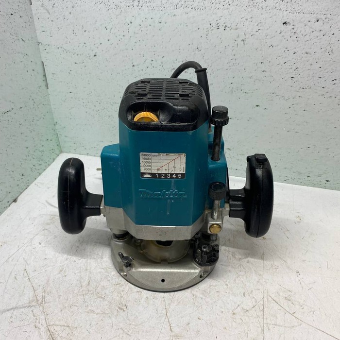 Фрезер Makita 3612C L6114-00769