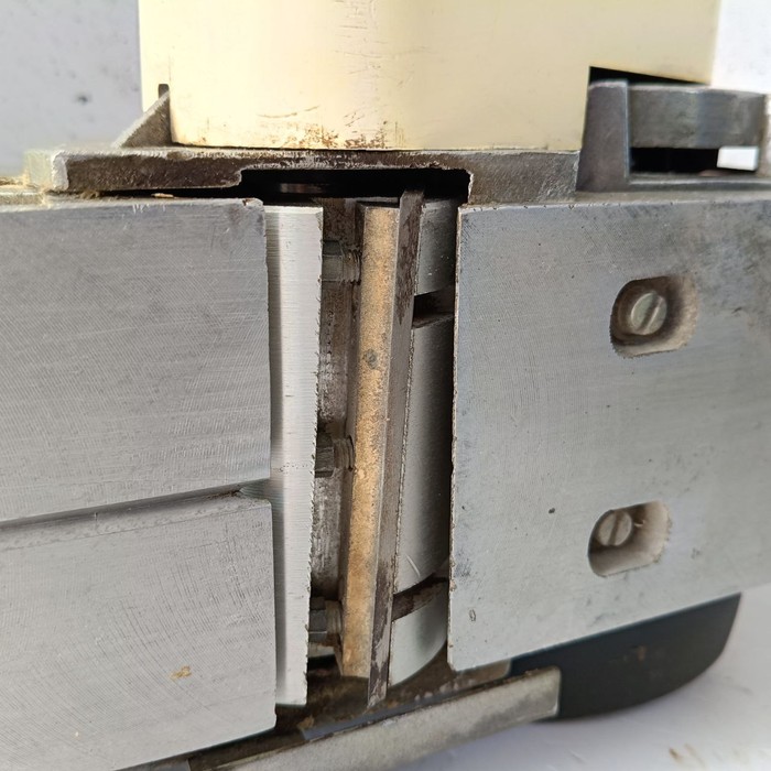 Электрорубанок REBIR IE-5708C