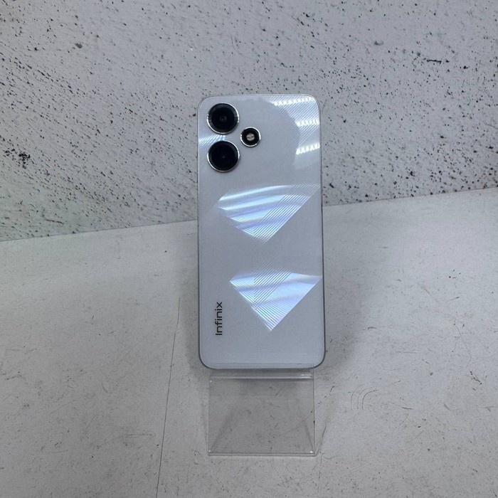 Смартфон Infinix HOT 30 8/128 Белый