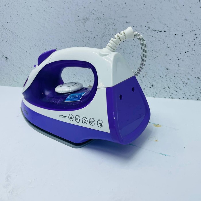 Утюг Blackton Bt SI1110