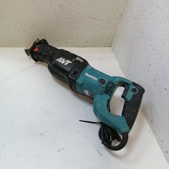 Сабельная пила Makita JRS3070CT