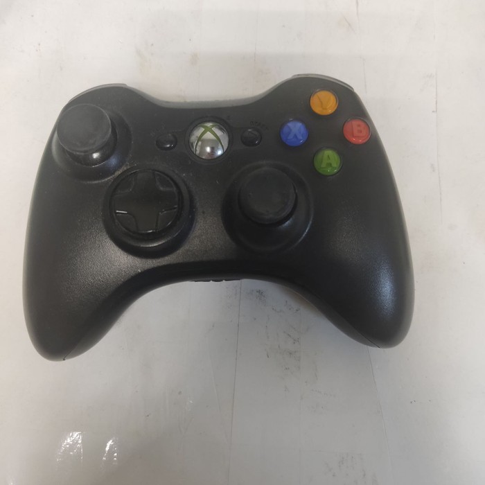 Игровая приставка Microsoft Xbox 360 E 500 ГБ