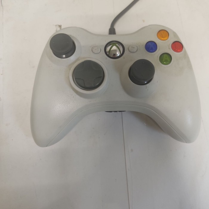 Игровая приставка Microsoft Xbox 360 E 500 ГБ