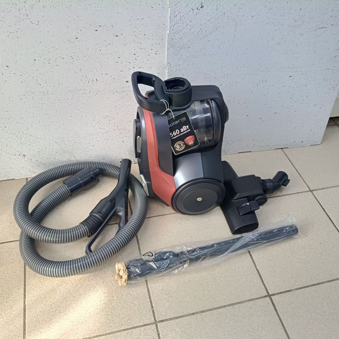 Пылесос Polaris PVC 2004ri