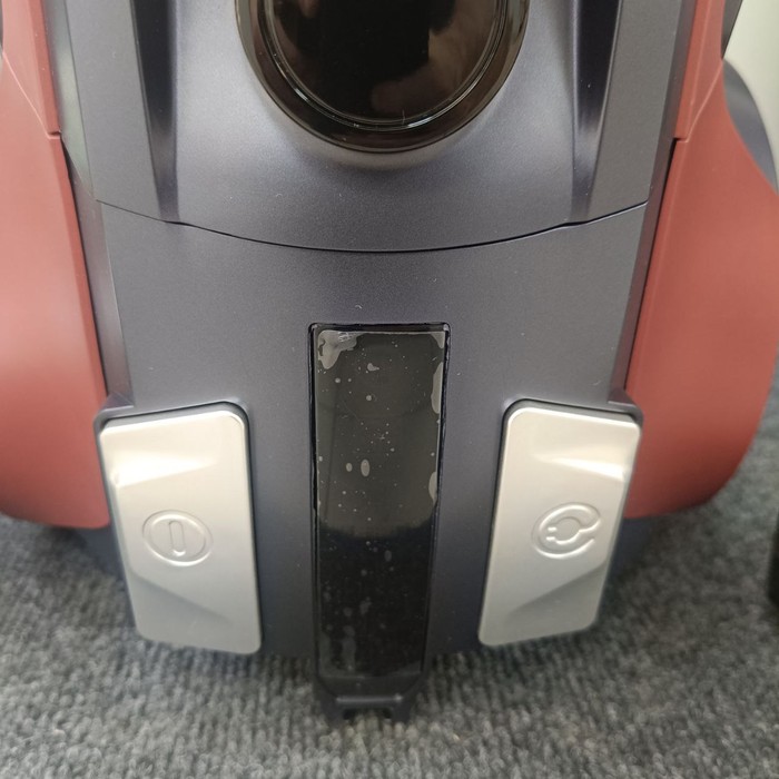 Пылесос Polaris PVC 2004ri