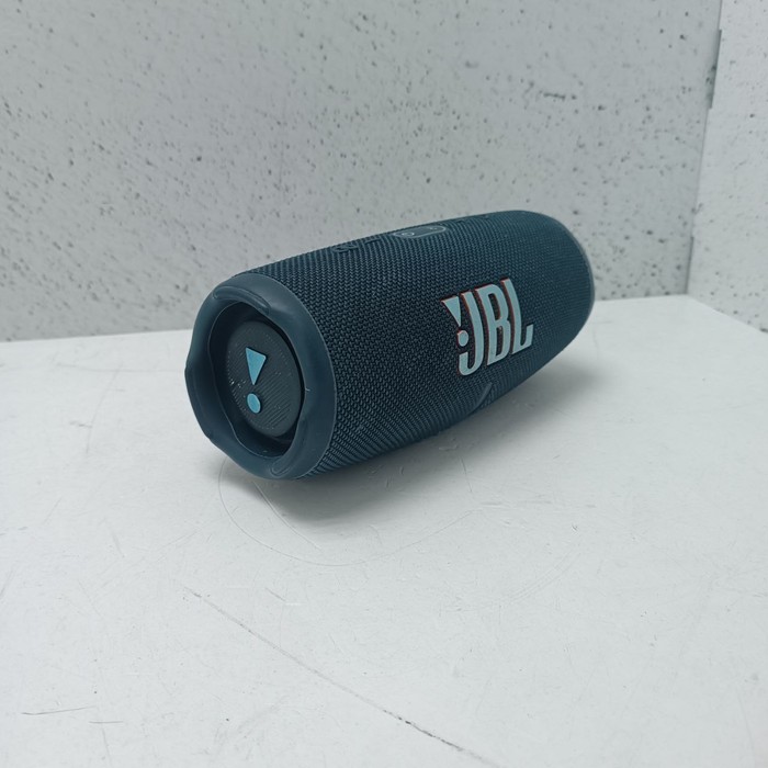Портативная колонка JBL Charge 5