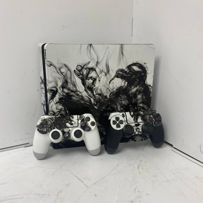 Игровая приставка Sony PlayStation 4 Pro 1TB
