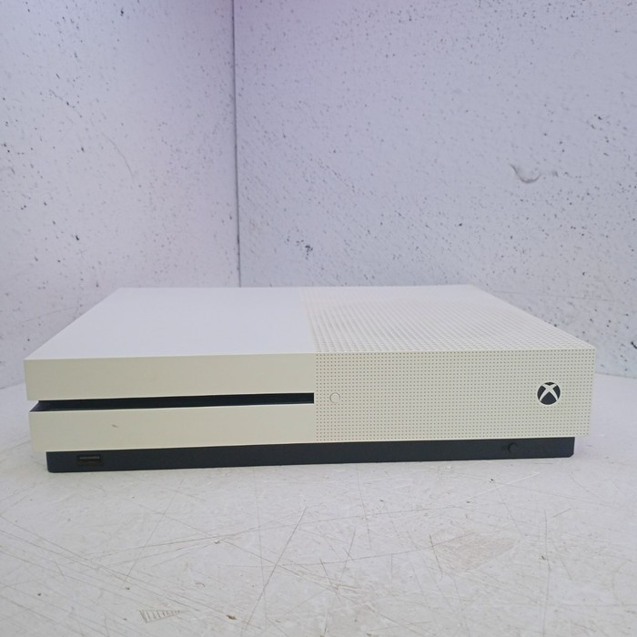 Игровая приставка Microsoft Xbox One S