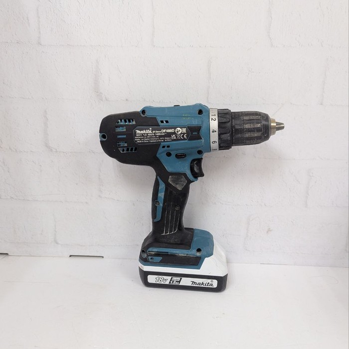 Шуруповерт Makita DF488D