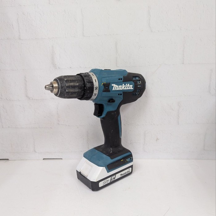Шуруповерт Makita DF488D
