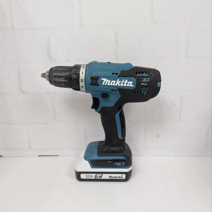 Шуруповерт Makita DF488D