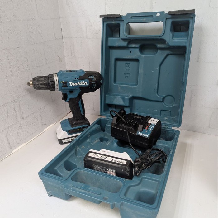 Шуруповерт Makita DF488D