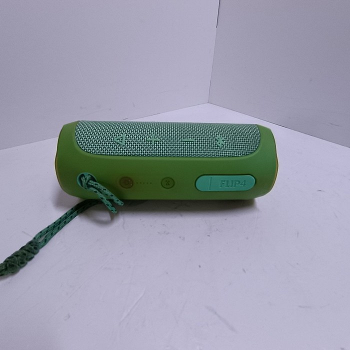 Портативная колонка JBL flip4