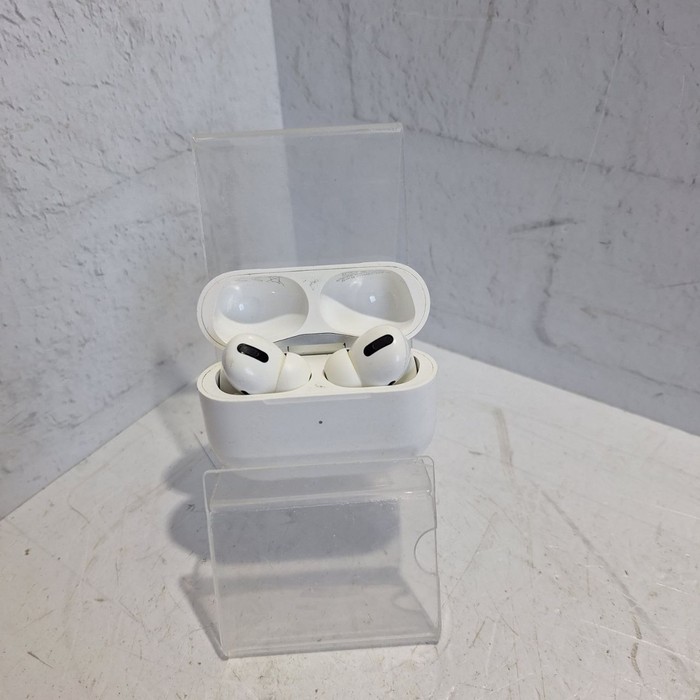 Беспроводные наушники Apple AirPods Pro
