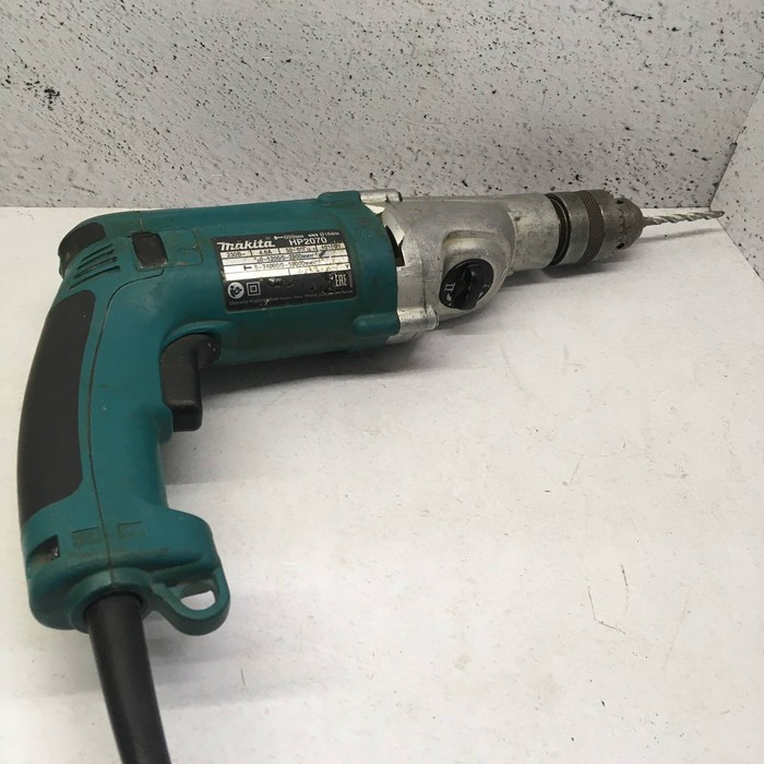 Дрель Makita HP2070