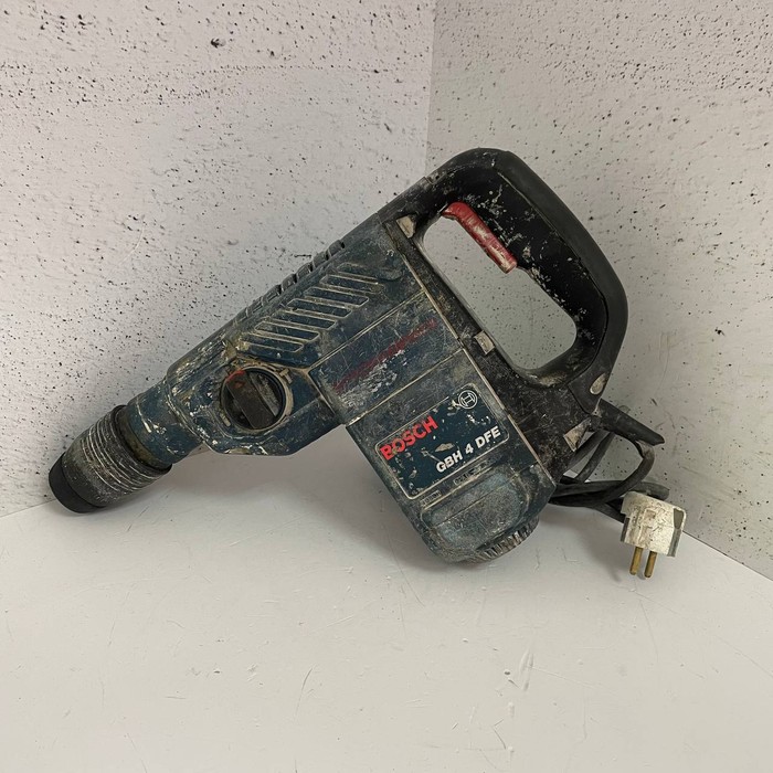 Перфоратор Bosch GBH 4 DFE
