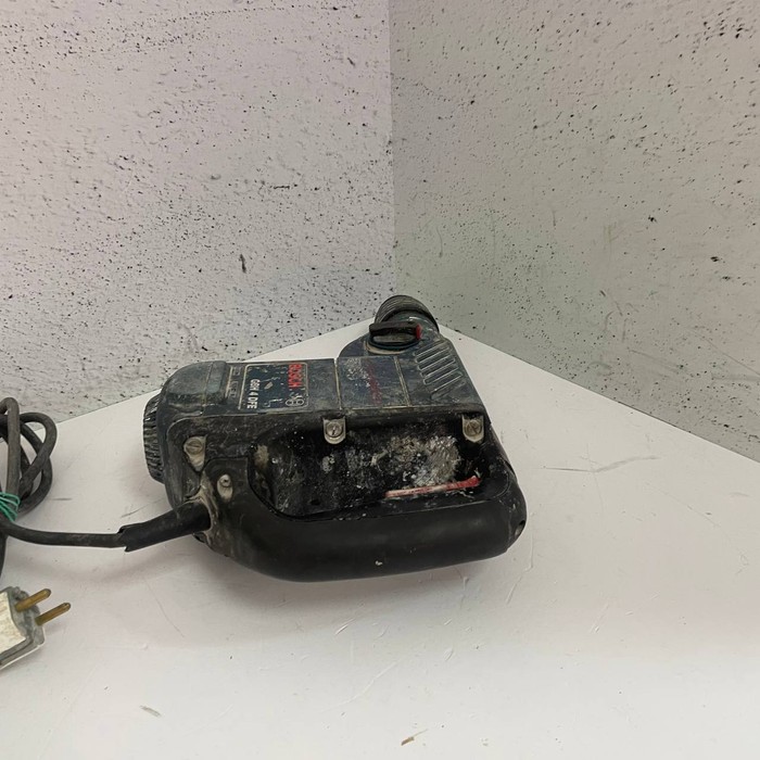 Перфоратор Bosch GBH 4 DFE