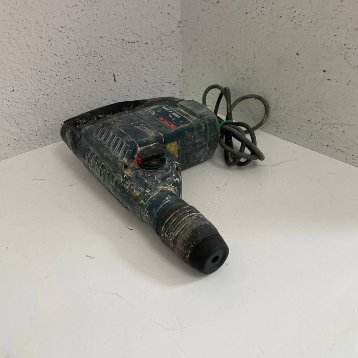 Перфоратор Bosch GBH 4 DFE