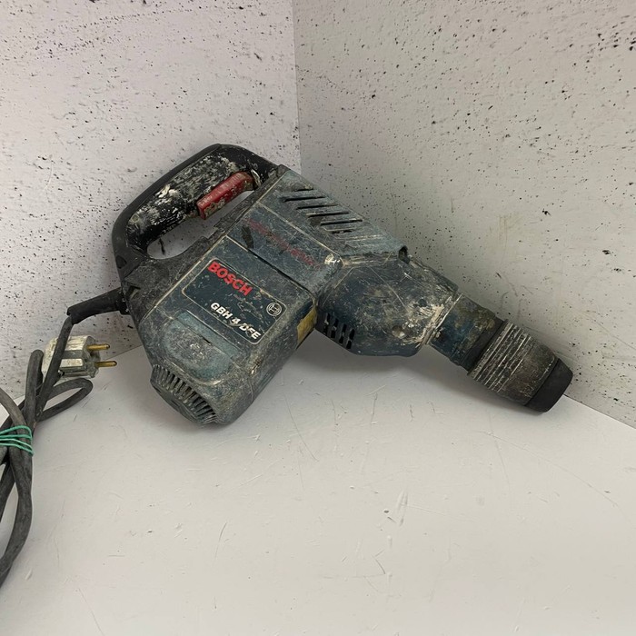 Перфоратор Bosch GBH 4 DFE