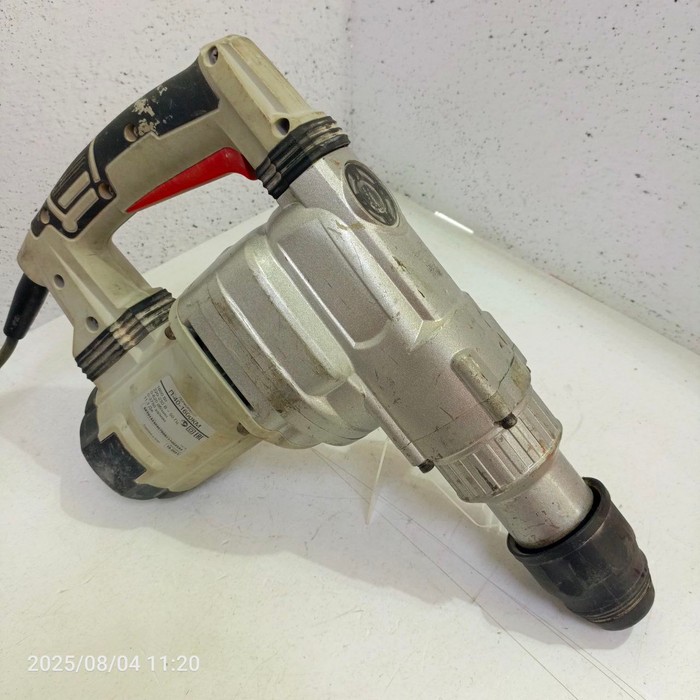 Перфоратор Ресанта П-40-1600КМ